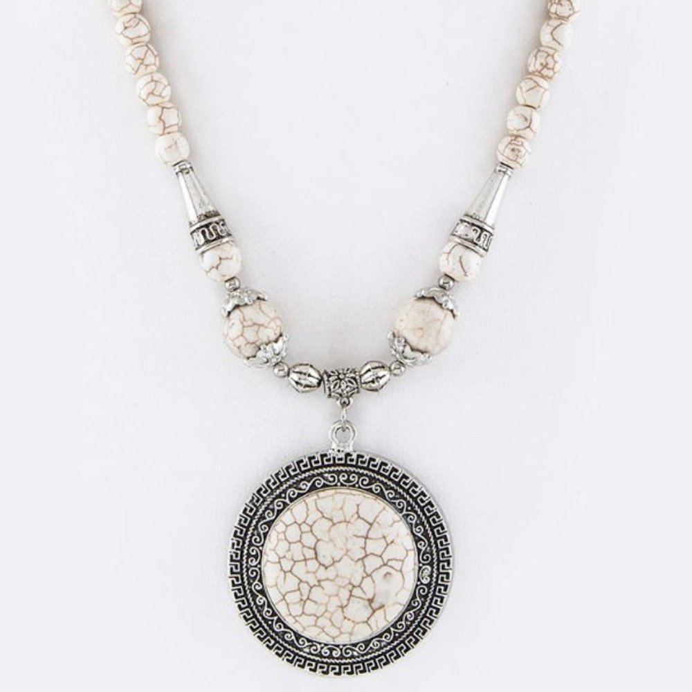 Stone Medallion Necklace Set